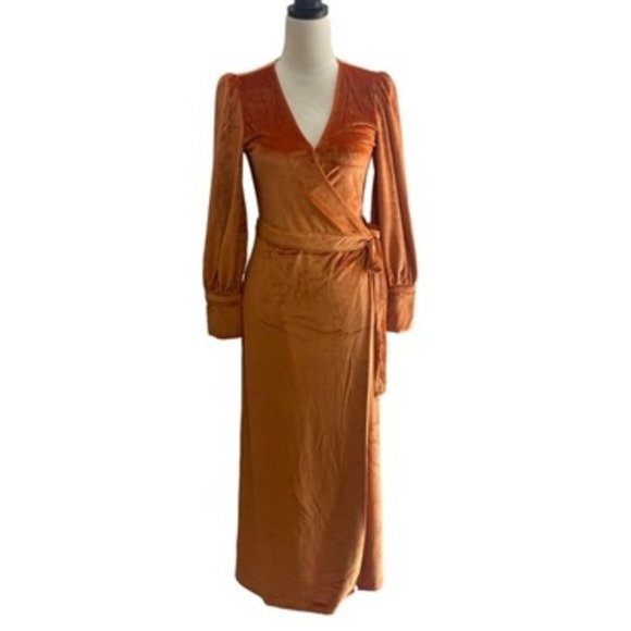 NWT! LADYGANG ORANGE LONGSLEEVE MAXI DRESS SIZE: SMALL - Picture 2 of 10
